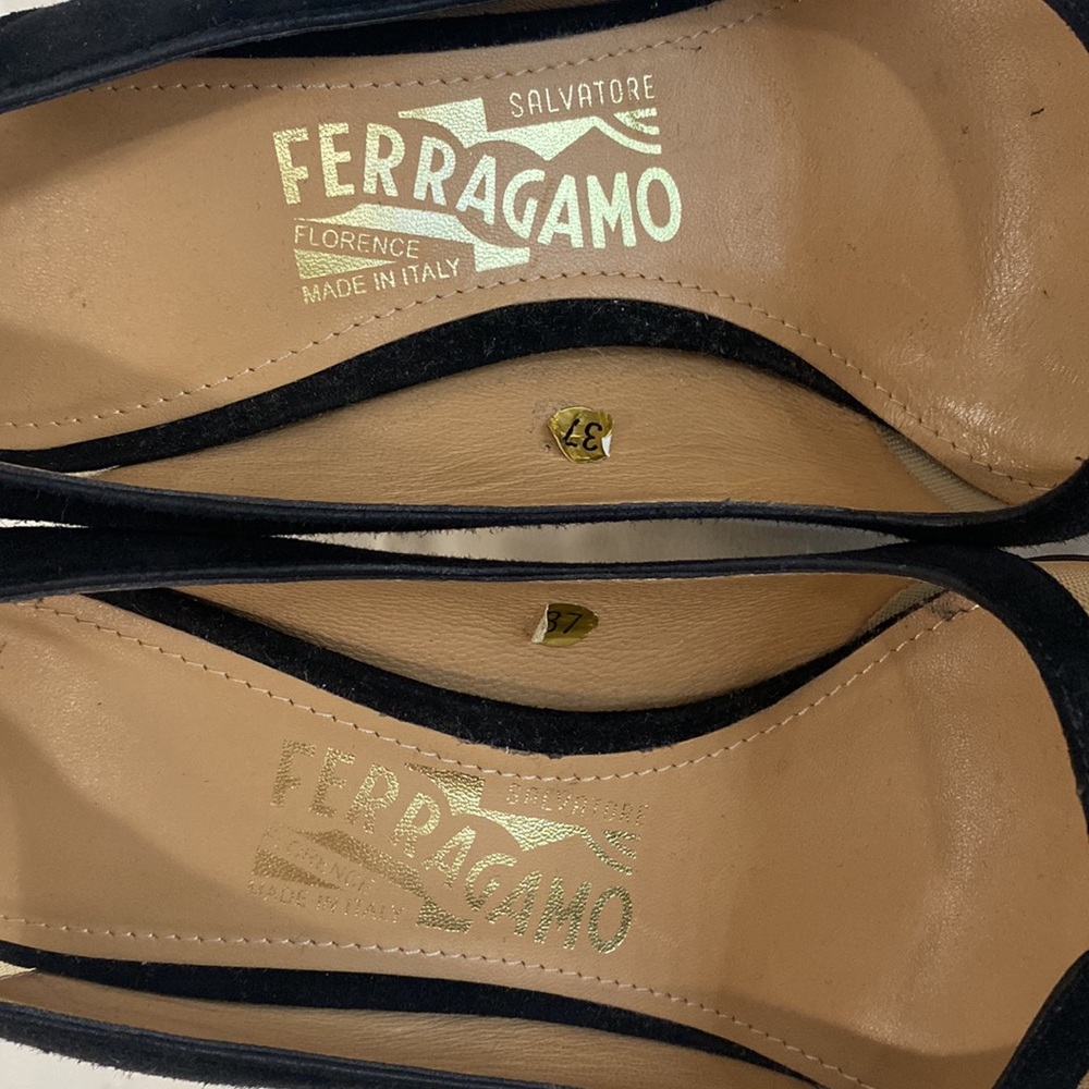 Ferragamo heels - Picture 7 of 11